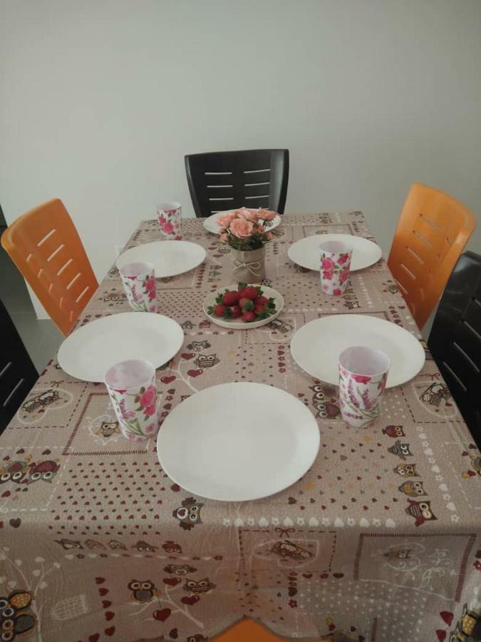Casa D'One Homestay D Pasar Malam Cameron Highlands Bagian luar foto